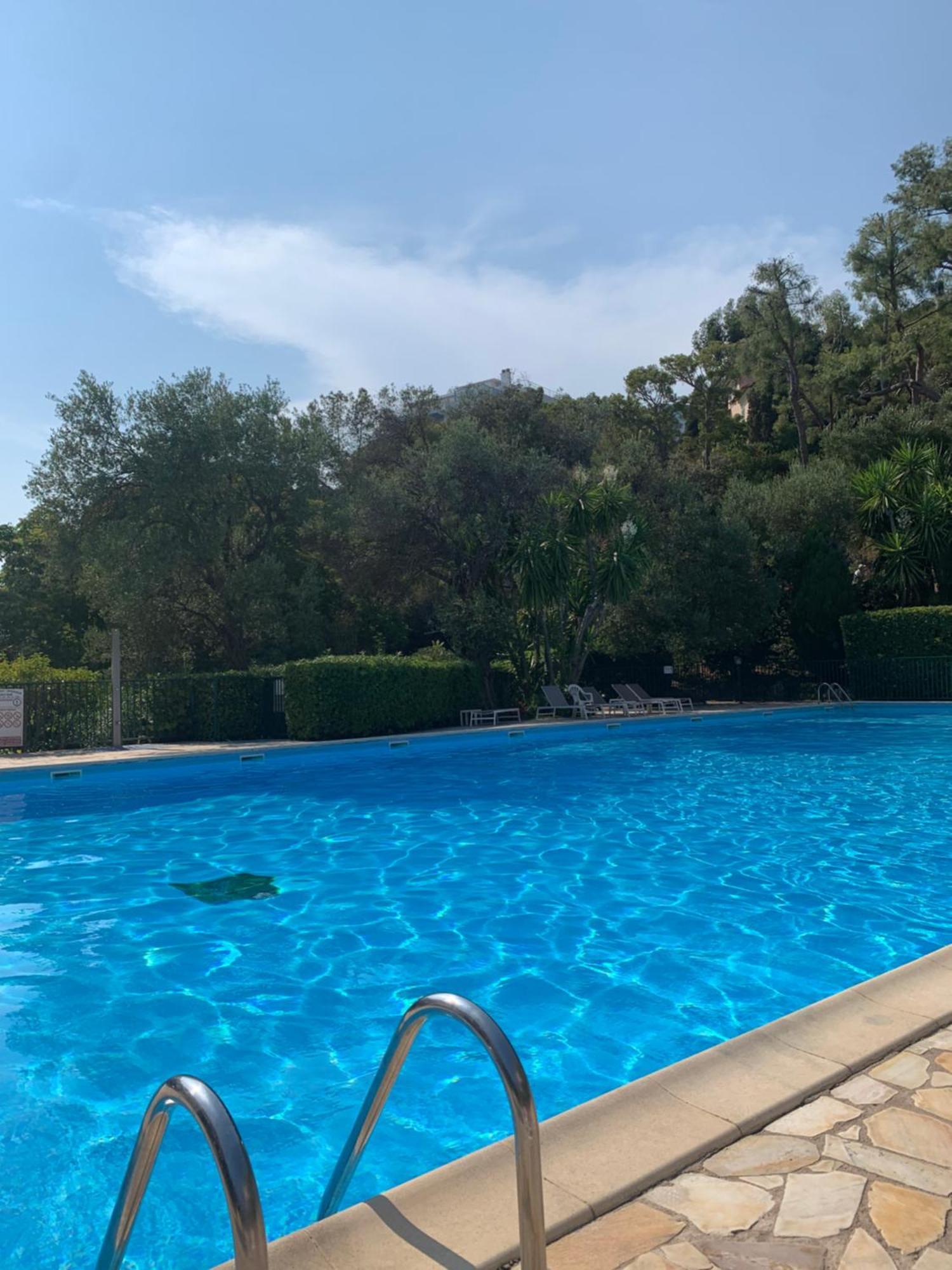 French Riviera Apartment With Swimming Pool And Free Parking Near Monaco Roquebrune-Cap-Martin Exteriör bild