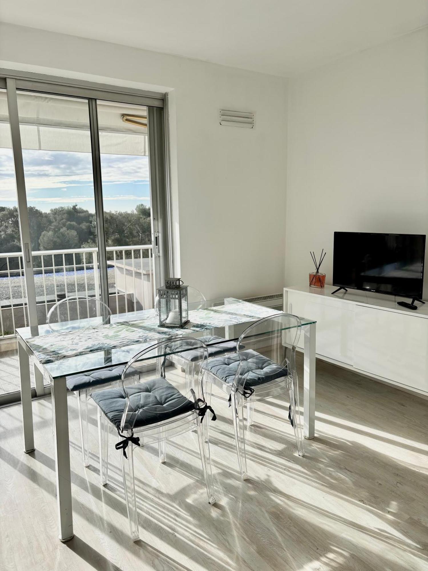 French Riviera Apartment With Swimming Pool And Free Parking Near Monaco Roquebrune-Cap-Martin Exteriör bild